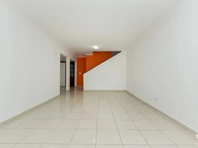 Sobrado com 161m² 3 quartos e 4 banheiros, à venda, no bairro Mercês em Curitiba