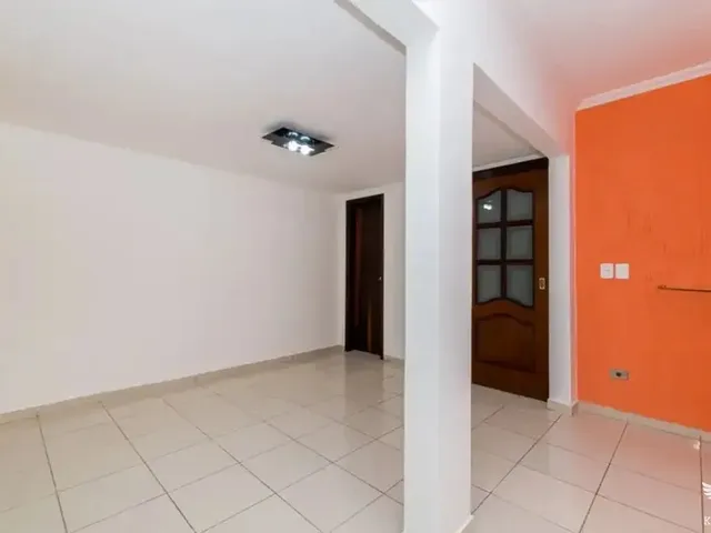 Sobrado com 161m² 3 quartos e 4 banheiros, à venda, no bairro Mercês em Curitiba