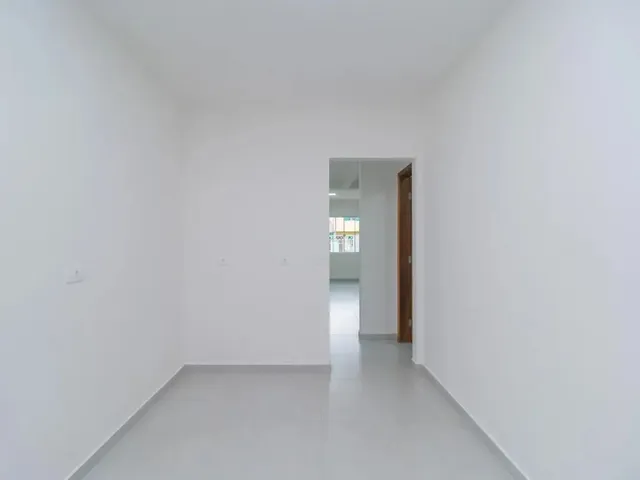 Sobrado 2 quartos e 1 banheiro, para alugar, no bairro Cidade Industrial em Curitiba