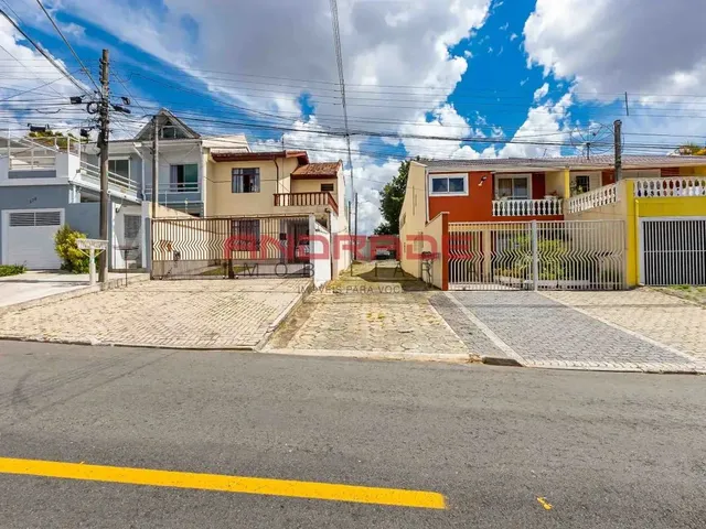 Sobrado 3 quartos e 2 banheiros, à venda, no bairro Bairro Alto em Curitiba