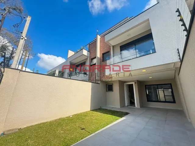 Sobrado 3 quartos e 4 banheiros, para alugar, no bairro Água Verde em Curitiba
