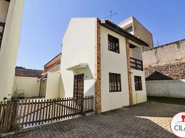 Sobrado 3 quartos e 1 banheiro, para alugar, no bairro Barreirinha em Curitiba