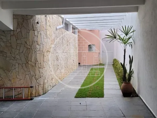Sobrado com 400m² 4 quartos e 4 banheiros, à venda, no bairro Parque do Castelo em São Paulo