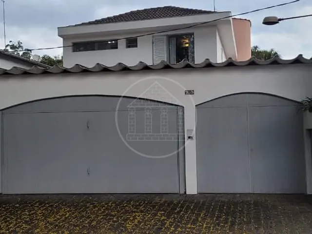 Sobrado com 400m² 4 quartos e 4 banheiros, à venda, no bairro Parque do Castelo em São Paulo