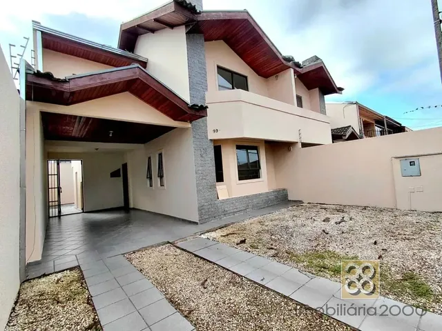 Sobrado 3 quartos e 1 banheiro, para alugar, no bairro Cajuru em Curitiba