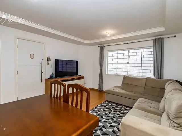Sobrado 3 quartos e 3 banheiros, à venda, no bairro Guaíra em Curitiba