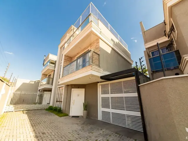 Sobrado 3 quartos e 3 banheiros, à venda, no bairro Uberaba em Curitiba