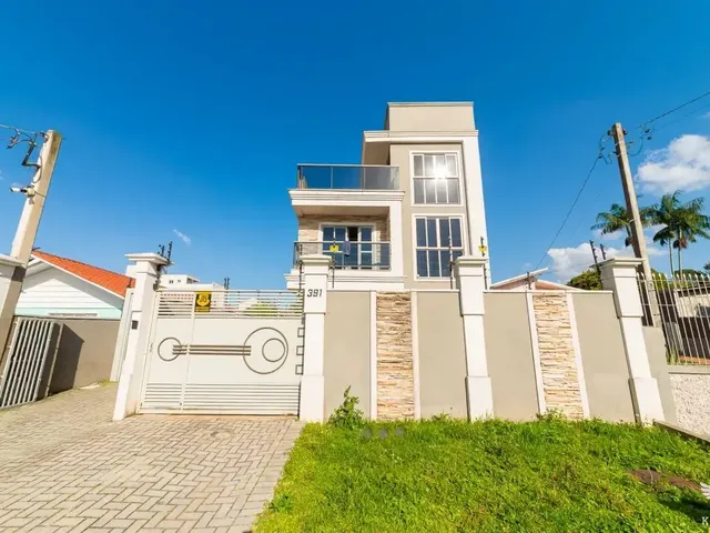 Sobrado 3 quartos e 3 banheiros, à venda, no bairro Uberaba em Curitiba