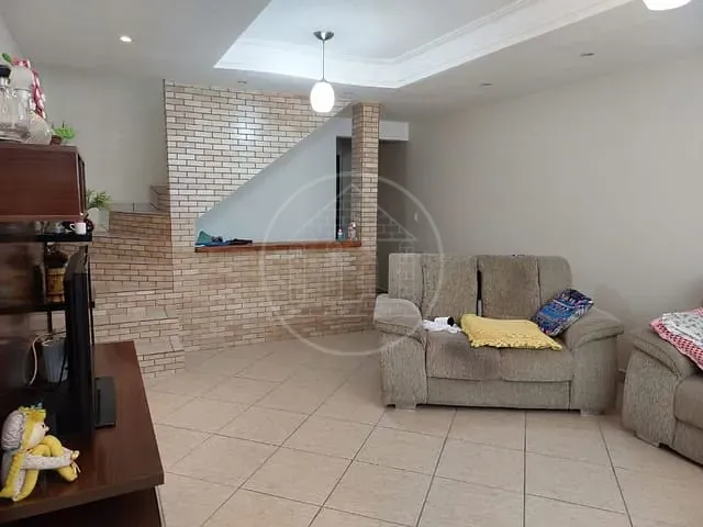 Sobrado com 153m² 3 quartos e 2 banheiros, à venda, no bairro Jardim Kika em São Paulo