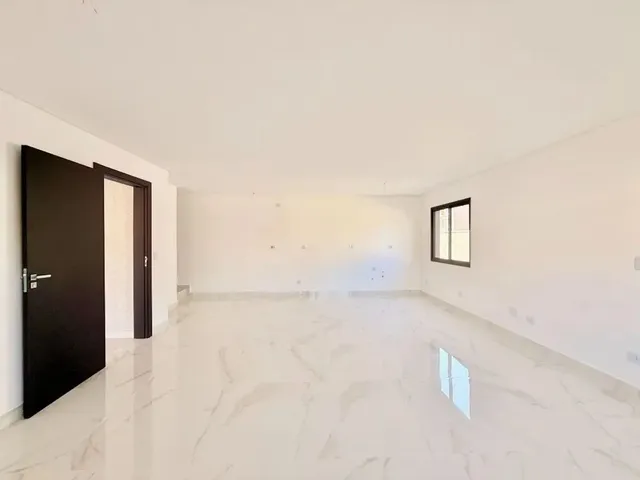 Sobrado com 114m² 3 quartos e 3 banheiros, à venda, no bairro Santa Felicidade em Curitiba
