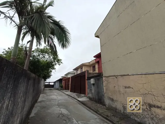Sobrado 3 quartos e 1 banheiro, para alugar, no bairro Bairro Alto em Curitiba