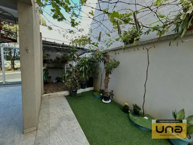 Sobrado 3 quartos e 2 banheiros, à venda, no bairro CAPAO RASO em Curitiba