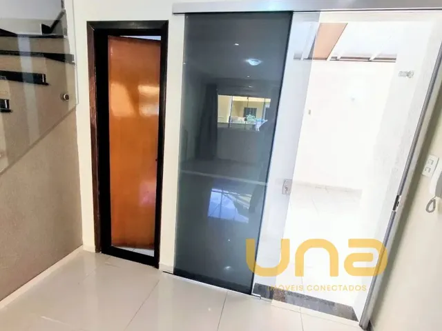 Sobrado 3 quartos e 1 banheiro, à venda, no bairro CAPAO RASO em Curitiba