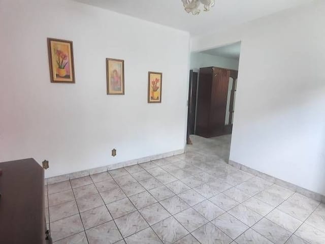 Sobrado com 344m² 6 quartos e 6 banheiros, à venda, no bairro Vila Mazza em Suzano