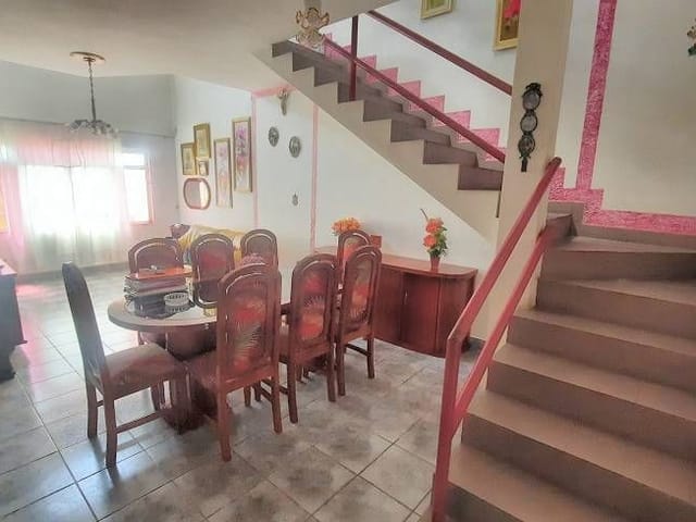 Sobrado com 344m² 6 quartos e 6 banheiros, à venda, no bairro Vila Mazza em Suzano