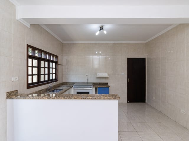 Sobrado com 125m² 3 quartos e 2 banheiros, à venda, no bairro Jardim Santa Fé (Zona Oeste) em São Paulo