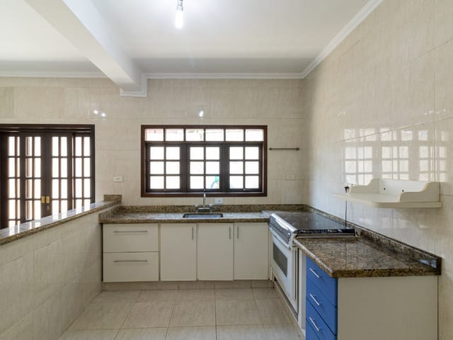 Sobrado com 125m² 3 quartos e 2 banheiros, à venda, no bairro Jardim Santa Fé (Zona Oeste) em São Paulo