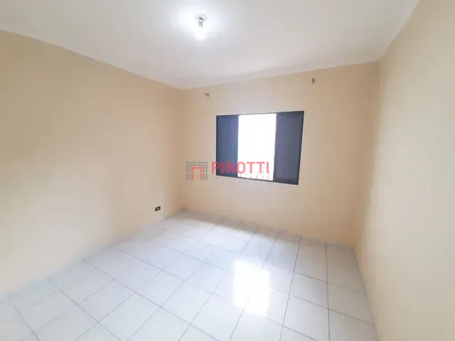 Sobrado 2 quartos e 2 banheiros, à venda, no bairro Vila Santa Terezinha em São Bernardo do Campo