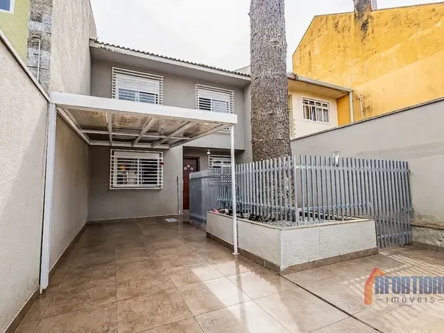 Sobrado com 187m² 3 quartos e 3 banheiros, à venda, no bairro Boa Vista em Curitiba