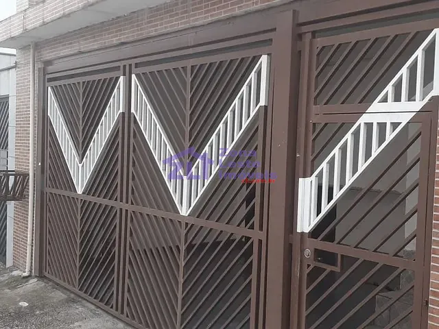 Sobrado com 130m² 4 quartos e 3 banheiros, à venda, no bairro Jardim Record em São Paulo