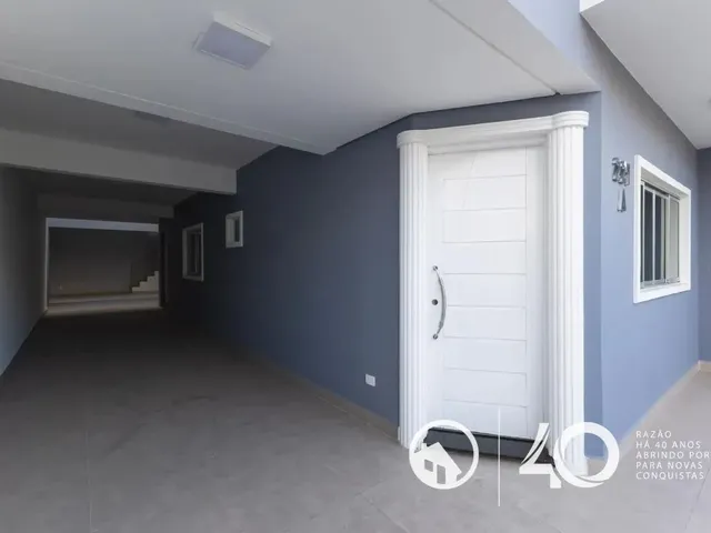 Sobrado 3 quartos e 1 banheiro, para alugar, no bairro Cajuru em Curitiba