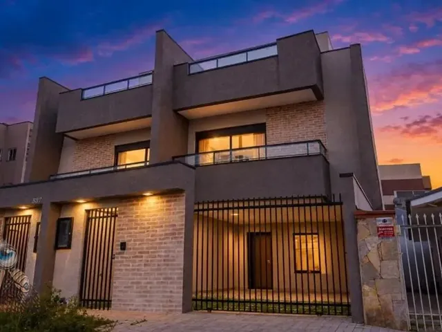 Sobrado com 192m² 4 quartos e 3 banheiros, à venda, no bairro Cidade Jardim em São José Dos Pinhais