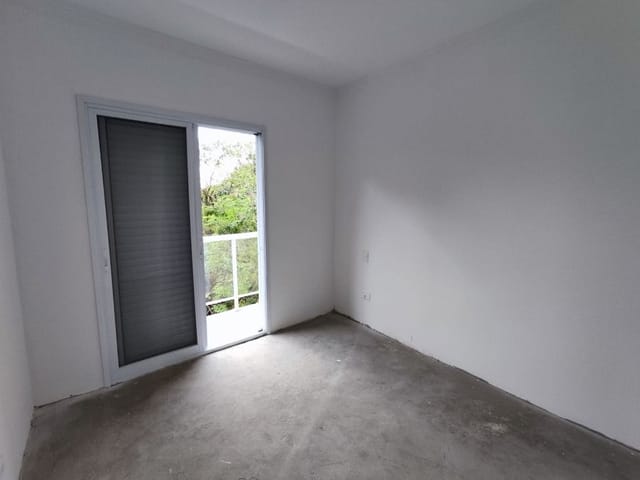 Sobrado com 138m² 3 quartos e 4 banheiros, à venda, no bairro Granja Viana em Cotia