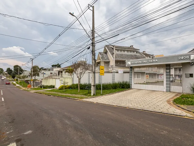 Sobrado com 135m² 3 quartos e 3 banheiros, à venda, no bairro Parolin em Curitiba
