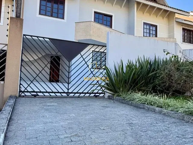 Sobrado 3 quartos e 3 banheiros, à venda, no bairro Santa Felicidade em Curitiba