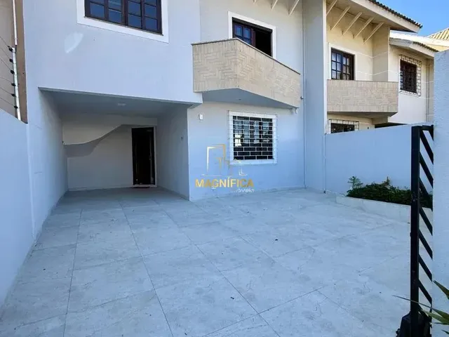 Sobrado 3 quartos e 3 banheiros, à venda, no bairro Santa Felicidade em Curitiba