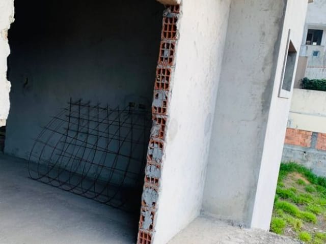 Sobrado com 250m² 3 quartos e 5 banheiros, à venda, no bairro Jardim Rio das Pedras em Cotia