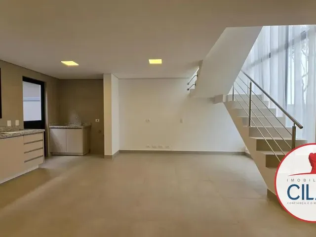 Sobrado para alugar, no bairro Bigorrilho em Curitiba