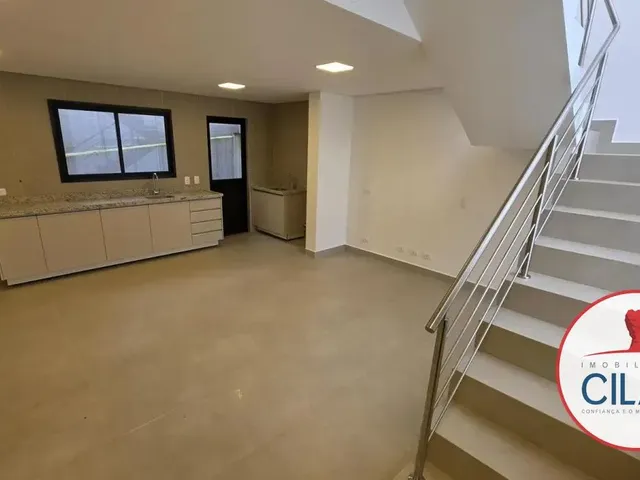 Sobrado para alugar, no bairro Bigorrilho em Curitiba