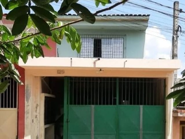 Sobrado com 140m² 3 quartos e 2 banheiros, à venda, no bairro Parque Turiguara em Cotia