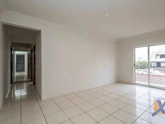 Sobrado com 300m² 2 quartos e 3 banheiros, para alugar, no bairro Cidade Industrial em Curitiba