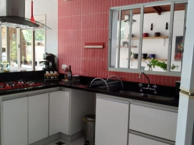 Sobrado com 500m² 3 quartos e 5 banheiros, à venda, no bairro Granja Viana em Cotia
