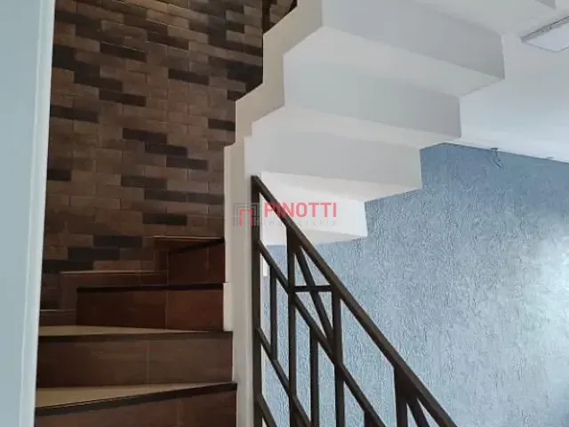 Sobrado 3 quartos e 2 banheiros, à venda, no bairro Nova Petrópolis em São Bernardo do Campo