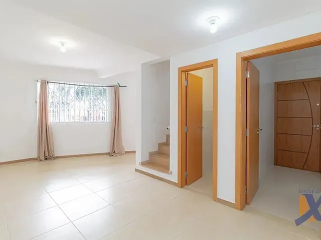 Sobrado com 113m² 2 quartos e 2 banheiros, para alugar, no bairro Rebouças em Curitiba