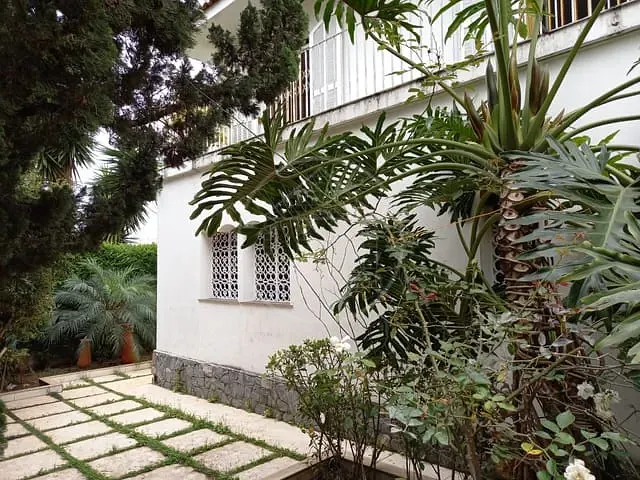 Sobrado com 300m² 4 quartos e 2 banheiros, à venda, no bairro Jardim Prudência em São Paulo