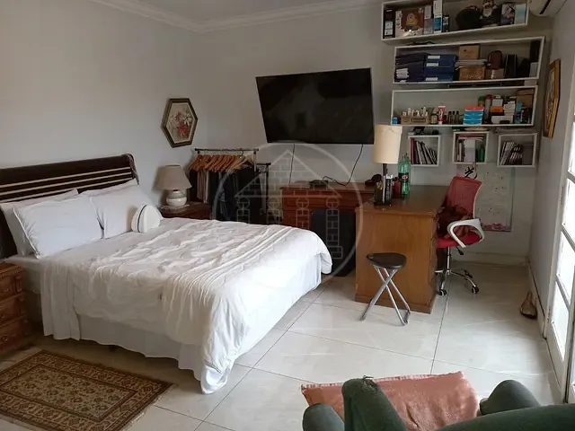 Sobrado com 300m² 4 quartos e 2 banheiros, à venda, no bairro Jardim Prudência em São Paulo