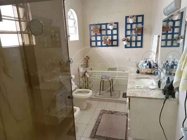 Sobrado com 300m² 4 quartos e 2 banheiros, à venda, no bairro Jardim Prudência em São Paulo