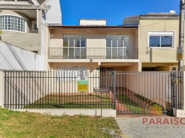 Sobrado 3 quartos e 1 banheiro, para alugar, no bairro Campina do Siqueira em Curitiba