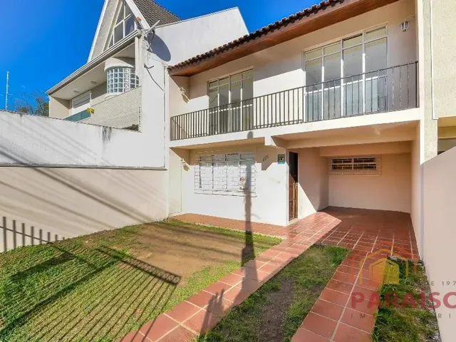 Sobrado 3 quartos e 1 banheiro, para alugar, no bairro Campina do Siqueira em Curitiba