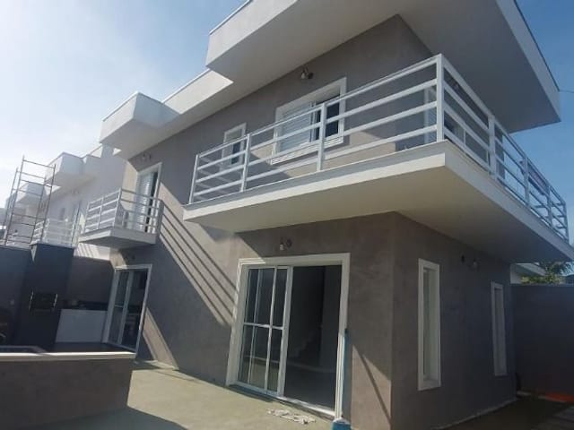 Sobrado com 160m² 3 quartos e 2 banheiros, à venda, no bairro Balneário Gaivota em Itanhaém