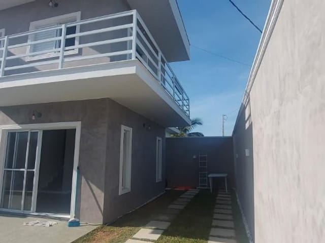 Sobrado com 160m² 3 quartos e 2 banheiros, à venda, no bairro Balneário Gaivota em Itanhaém
