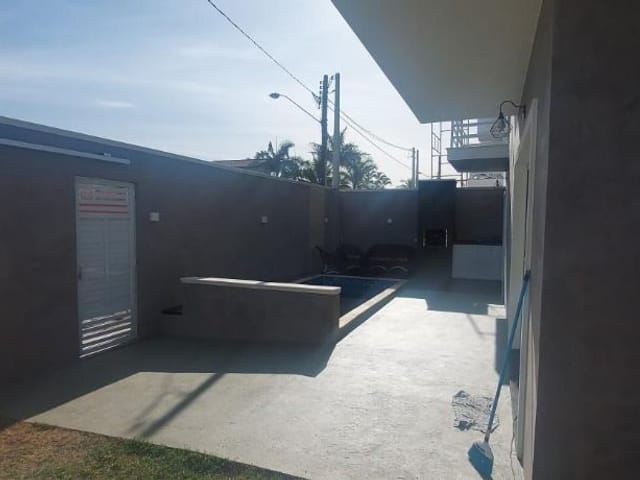 Sobrado com 160m² 3 quartos e 2 banheiros, à venda, no bairro Balneário Gaivota em Itanhaém