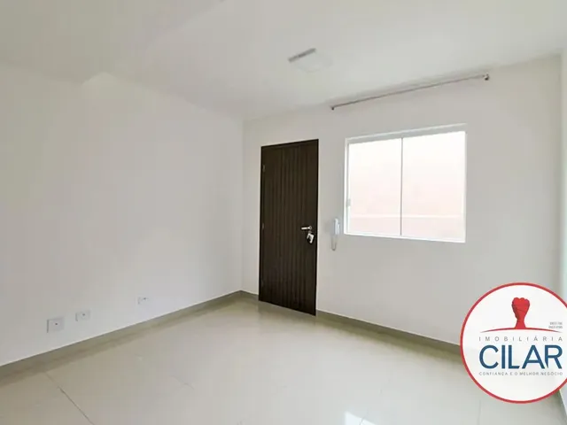 Sobrado 3 quartos e 1 banheiro, para alugar, no bairro Cachoeira em Curitiba