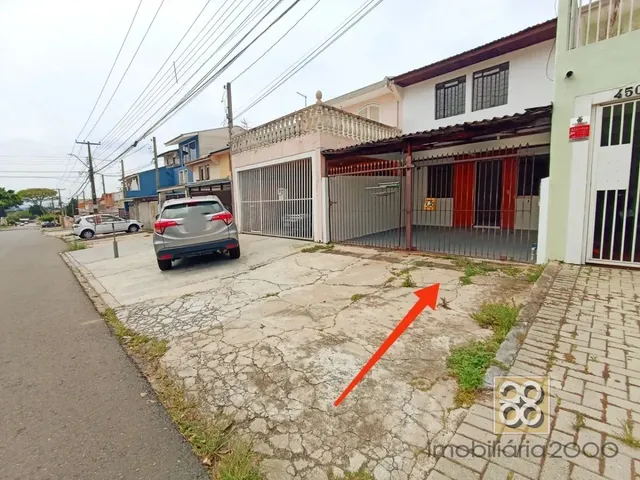 Sobrado 3 quartos e 1 banheiro, para alugar, no bairro Cajuru em Curitiba
