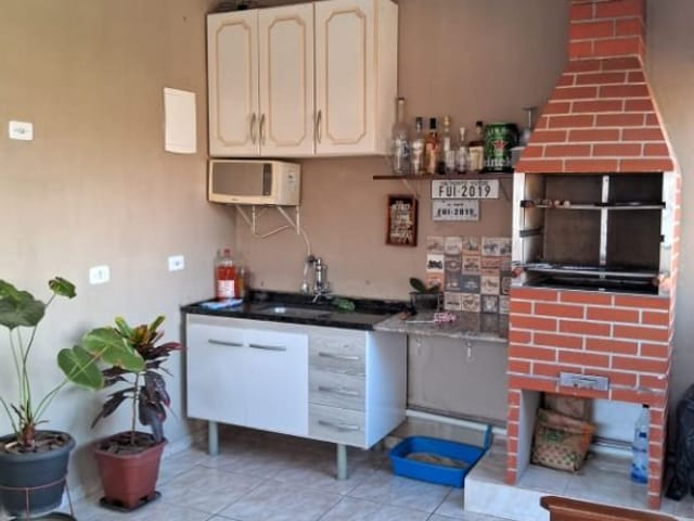 Sobrado com 300m² 5 quartos e 3 banheiros, à venda, no bairro Jardim Briquet em Itapevi