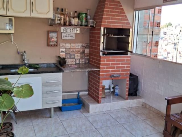 Sobrado com 300m² 5 quartos e 3 banheiros, à venda, no bairro Jardim Briquet em Itapevi